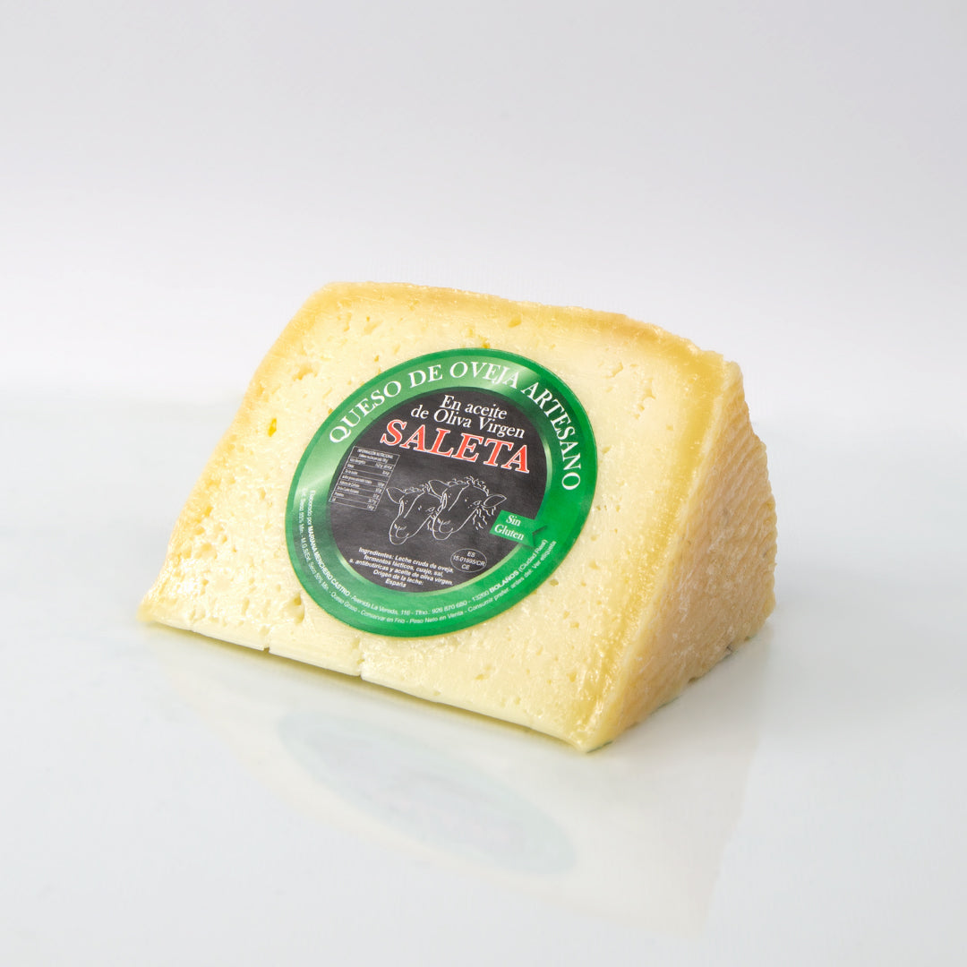 Queso Curado Macerado en Aceite de Oliva