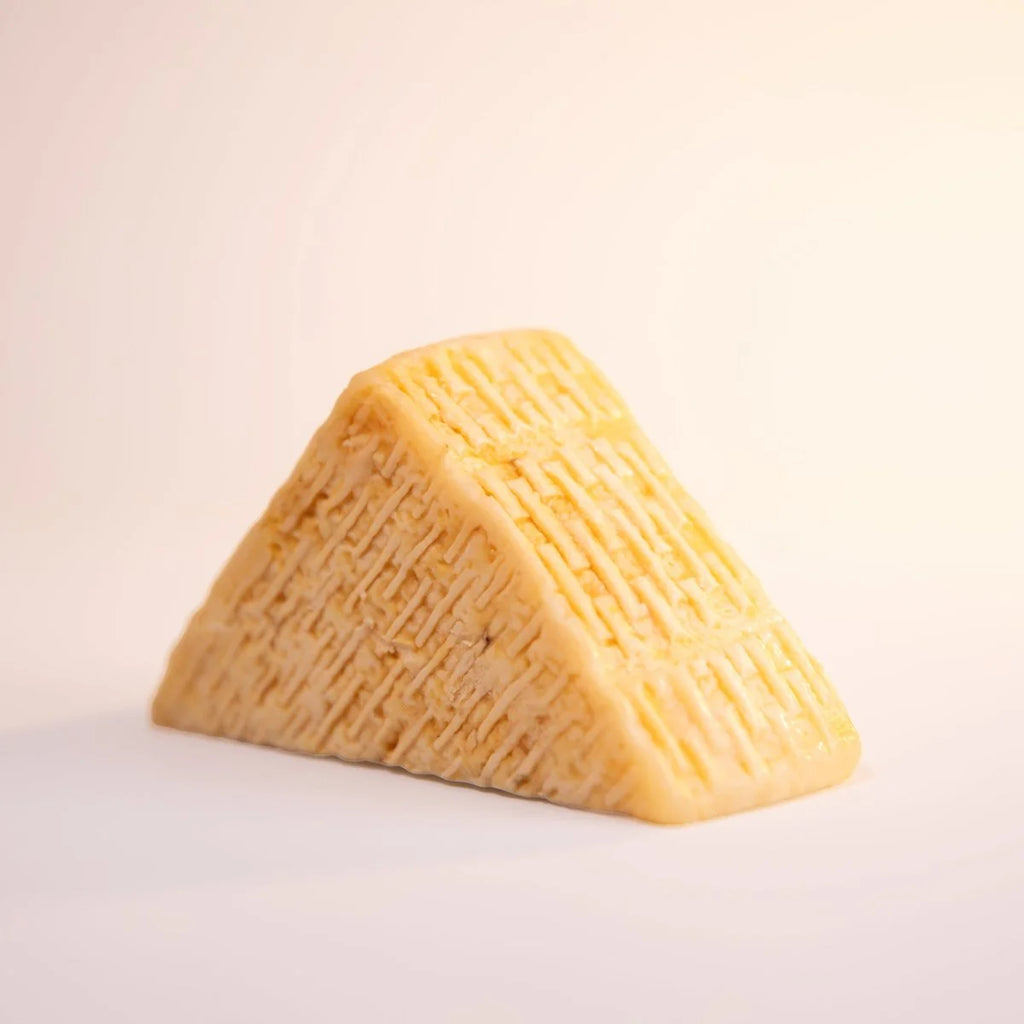 Queso ahumado de cabra - 3 cuñas