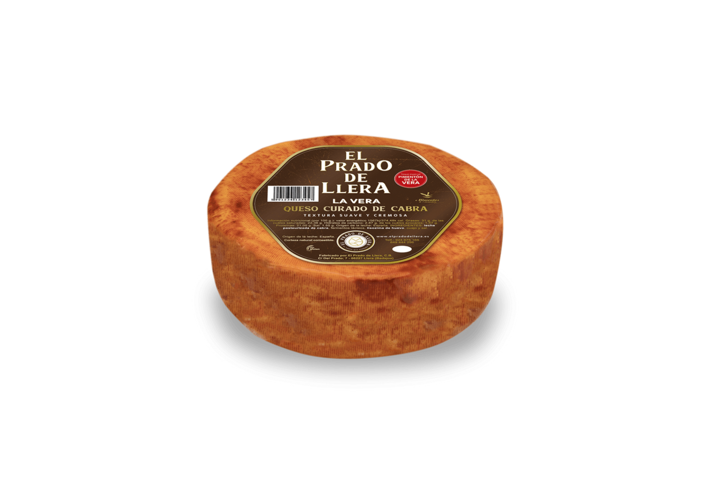 Se muestra el queso con su corteza rojiza por el pimentón con su etiqueta marrón en la parte superior del queso.