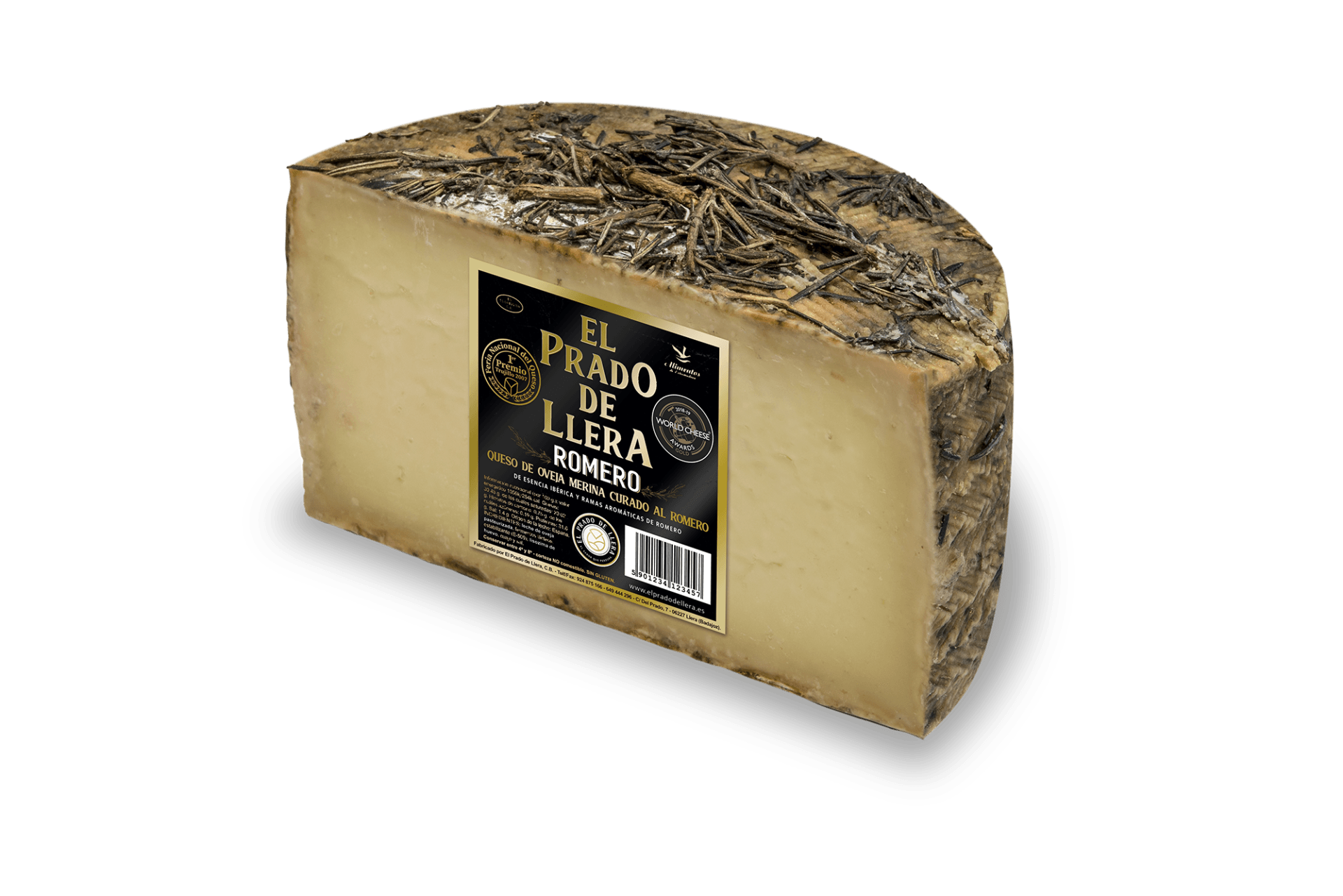 Se muestra medio queso Prado de Llera al romero partido a la mitad, con su etiqueta en el costado.