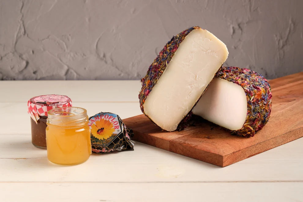 Queso Semicurado de Cabra con Miel y Flores La Yerbera